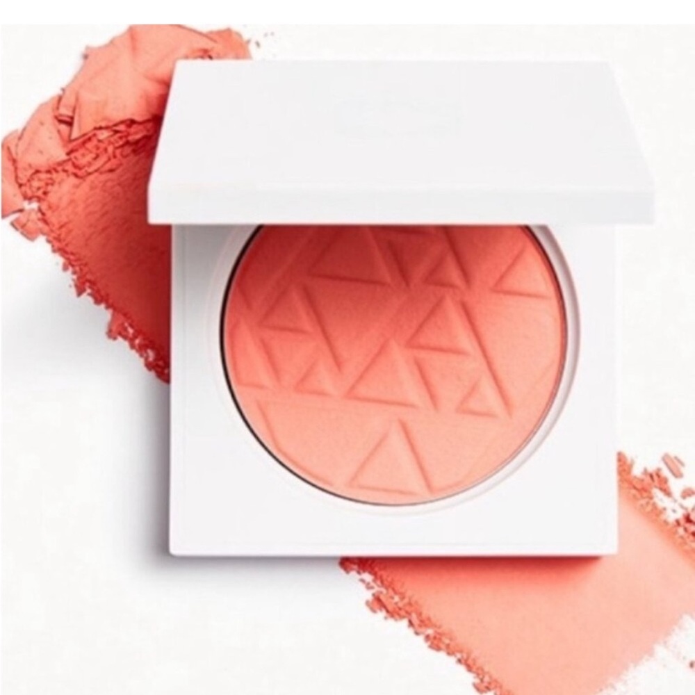 OFRA Full Size Blush palette Mai Tai NEW IN BOX